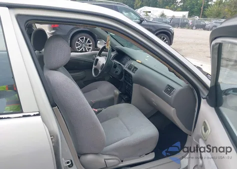 2000 Chevrolet Prizm z USA, uszkodzony, nr VIN 1Y1SK5283YZ424746